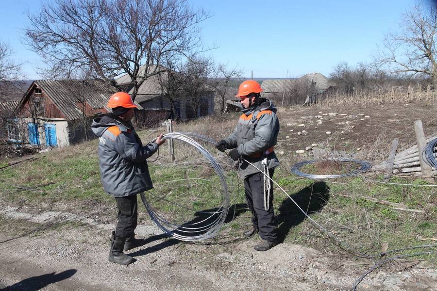 Харківська область, у селі Байрак, знеструмленому рік, з’являється світло 