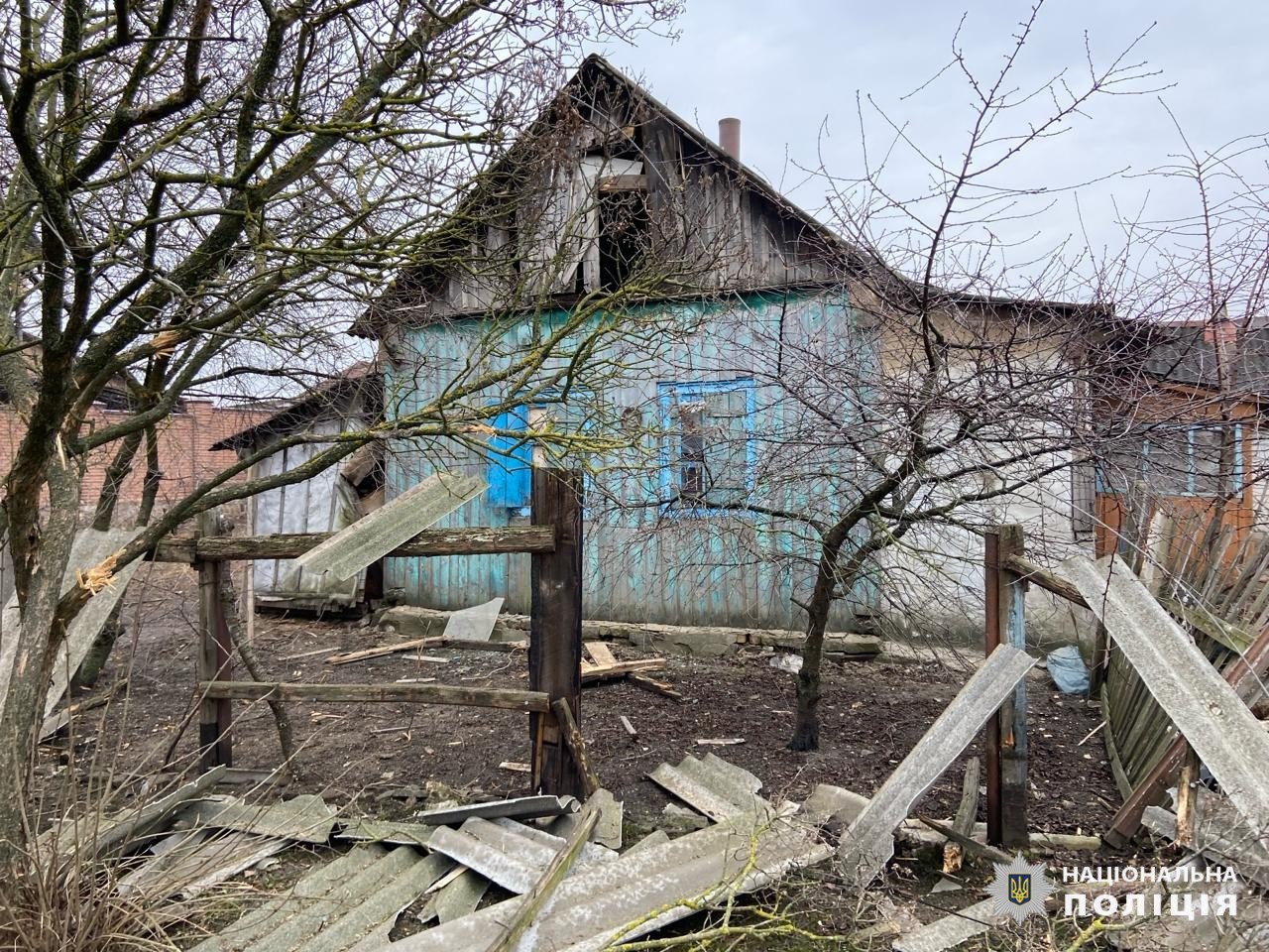 Пошкоджені будинки у селі Новоосинове