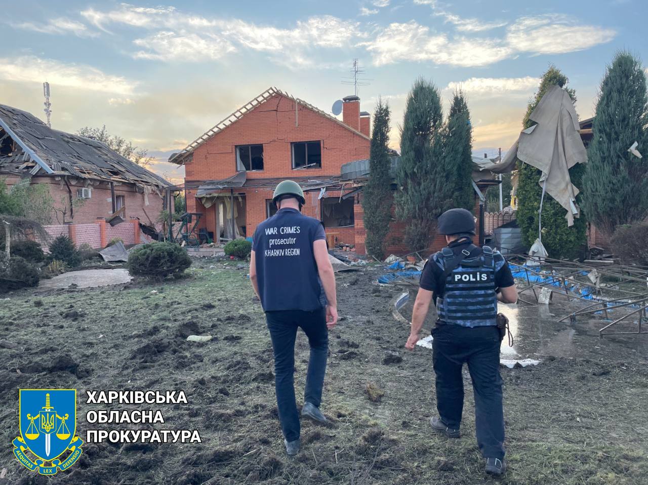 Удар по Харкову: авіабомба влучила в житловий район, постраждали місцеві