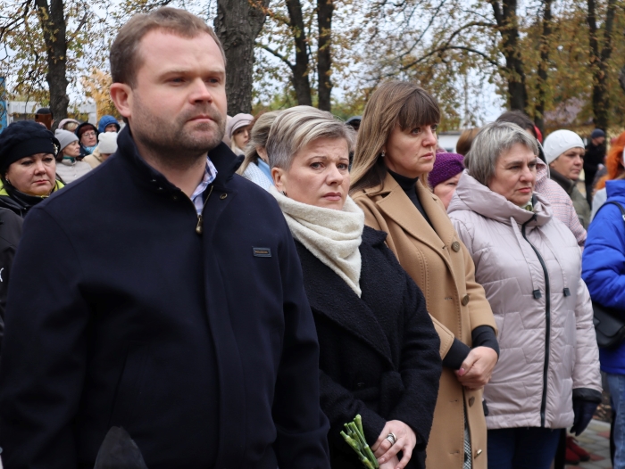 Відкриття Алеї Героїв у Кегичівці/фото: Кегичівська селищна рада