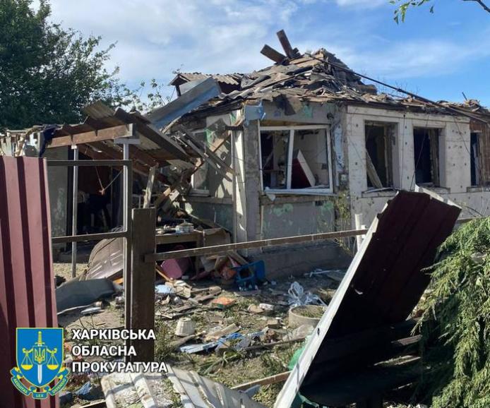 Зруйнований будинок у селі Богуславка / фото: Харківська обласна прокуратура